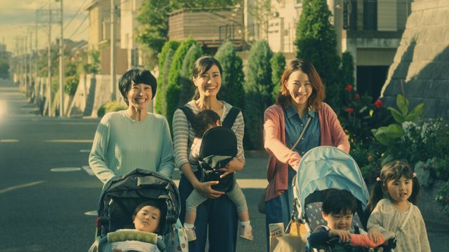 中村倫也、人生初のママ姿！（7枚目）