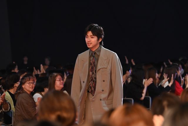 観客約4200人！山崎賢人・吉沢亮・橋本環奈・小栗旬らキャスト16名集結『キングダム　魂の決戦』ワールドプレミア（18枚目）
