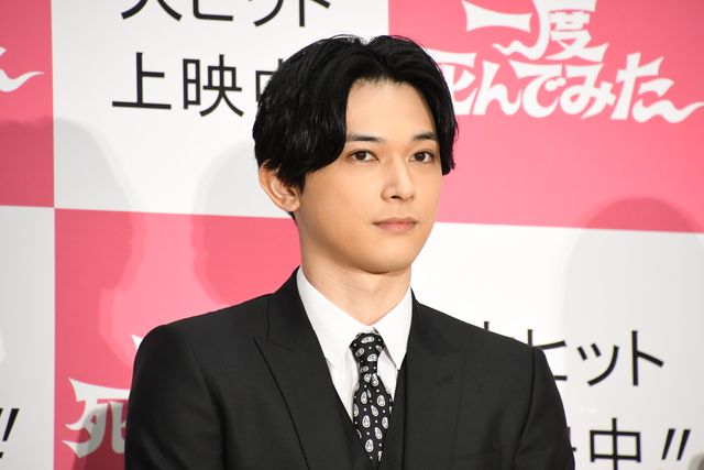 吉沢亮、刈り上げがキュート！『一度死んでみた』公開初日記念ミサ（6枚目）