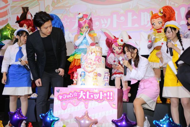 プリキュアケーキで大ヒット祝福するも…？（20枚目）