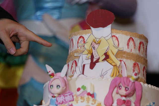 プリキュアケーキで大ヒット祝福するも…？（24枚目）