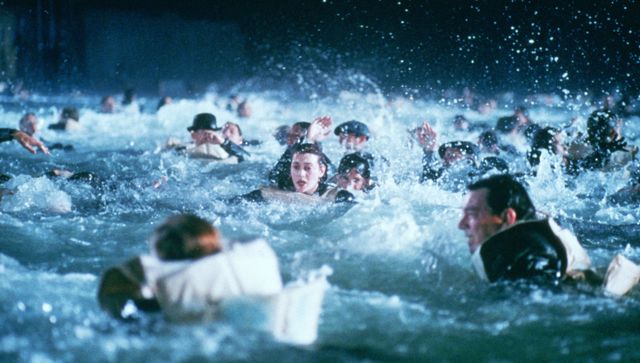 世界中の涙を誘った『タイタニック』場面写真（5枚目）