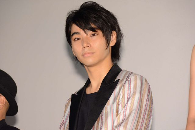 成海璃子＆寛一郎にっこり！『ナミヤ雑貨店の奇蹟』初日舞台あいさつ（12枚目）