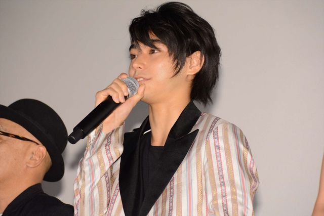 成海璃子＆寛一郎にっこり！『ナミヤ雑貨店の奇蹟』初日舞台あいさつ（13枚目）