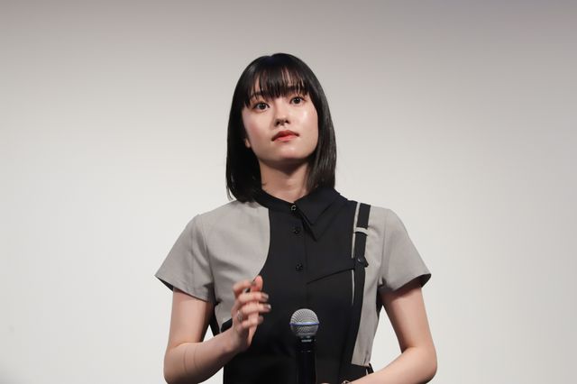 「鎌倉殿の13人」も話題の堀田真由ら登壇！ゆうばり国際ファンタスティック映画祭2022オープニングセレモニー（11枚目）