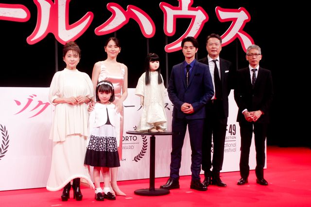 長澤まさみ、艶やかドレスで魅了！瀬戸康史らと『ドールハウス』ジャパンプレミア：フォトギャラリー