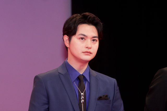 長澤まさみ、艶やかドレスで魅了！瀬戸康史らと『ドールハウス』ジャパンプレミア（5枚目）