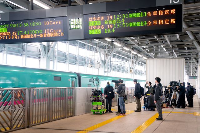 「ALFA-X」と「はやぶさ」が併走『新幹線大爆破』場面写真＆メイキング【ネタバレ】（7枚目）