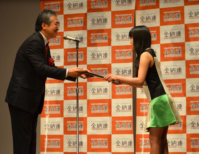 宮崎香蓮「納豆クイーン」授賞式フォトギャラリー（9枚目）