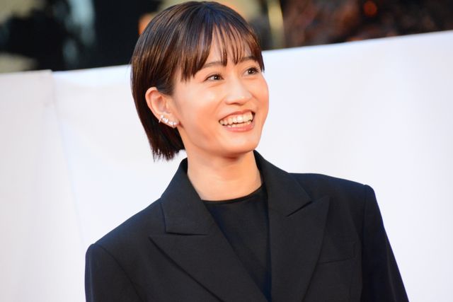前田敦子が美脚ちらり！田中圭、柄本佑らTIFFシリーズ（3枚目）