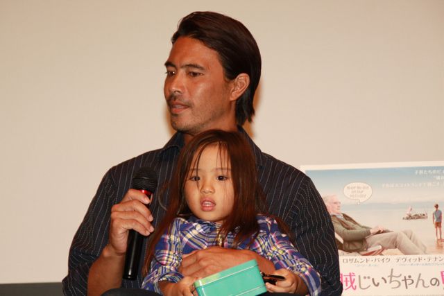 マイク眞木、次男・真木勇人、孫・りりかちゃんと登場！映画『海賊じいちゃんの贈りもの』イベントフォトギャラリー（5枚目）
