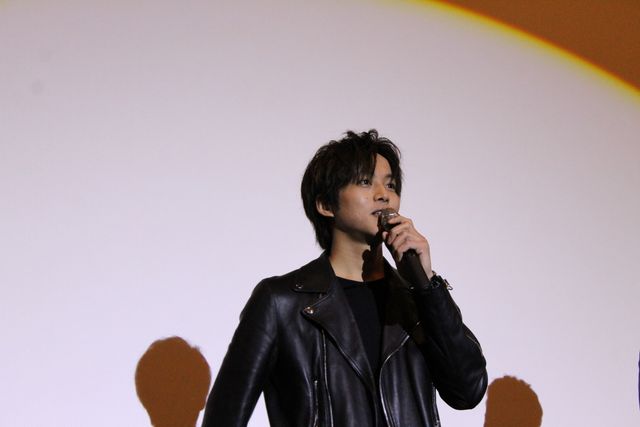 菅田将暉＆松坂桃李、仲良く大阪へ！（13枚目）