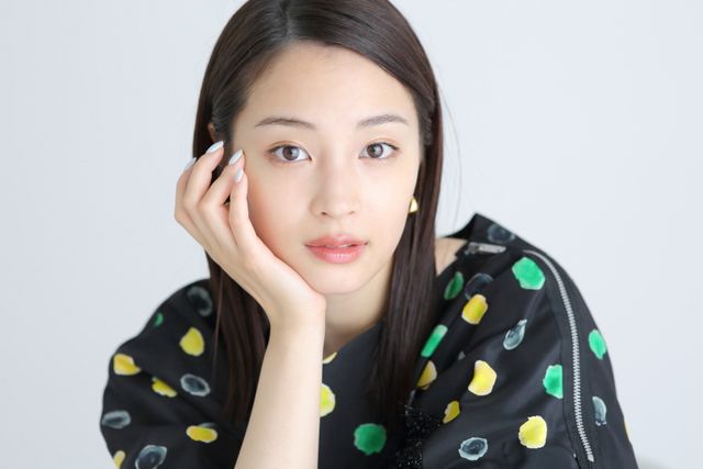 広瀬すず『流浪の月』インタビュー撮り下ろしカット（7枚目）