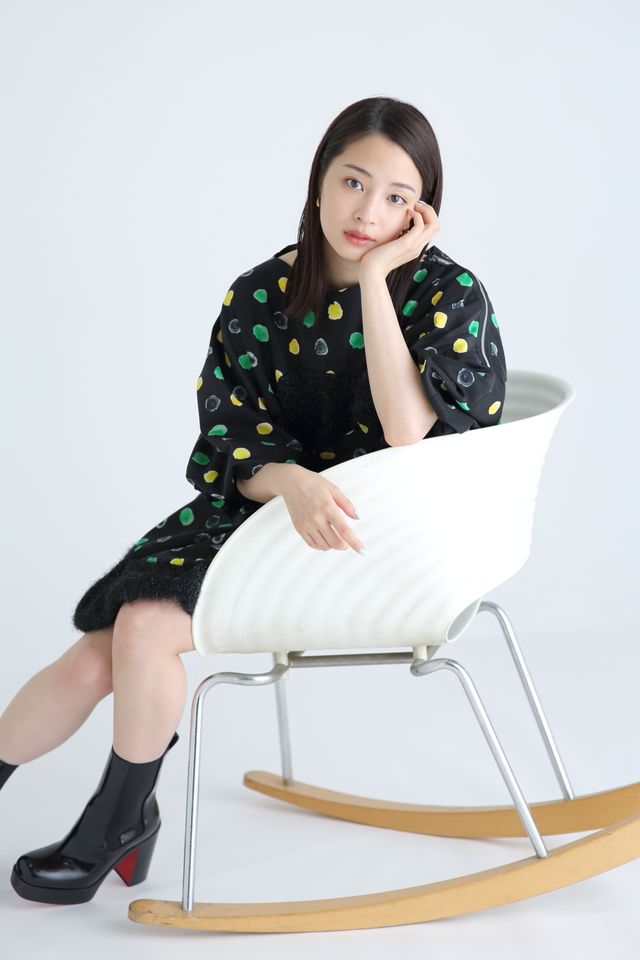 広瀬すず『流浪の月』インタビュー撮り下ろしカット（9枚目）