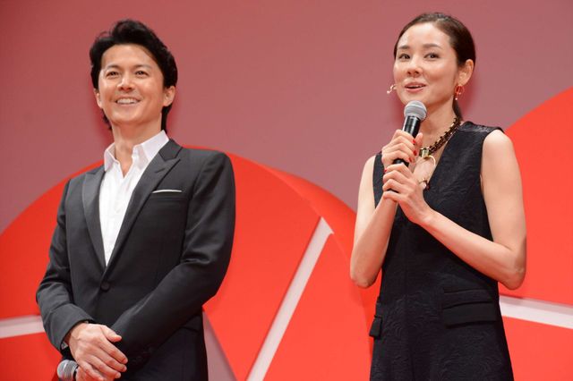 福山雅治＆吉田羊、映画『SCOOP！』資料で大物俳優の張り込みDVDを鑑賞　画像ギャラリー（25枚目）