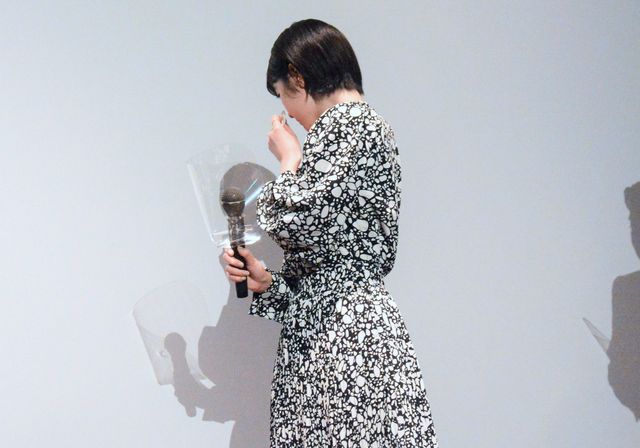 唐田えりか、涙…映画『の方へ、流れる』初日舞台あいさつ：フォトギャラリー
