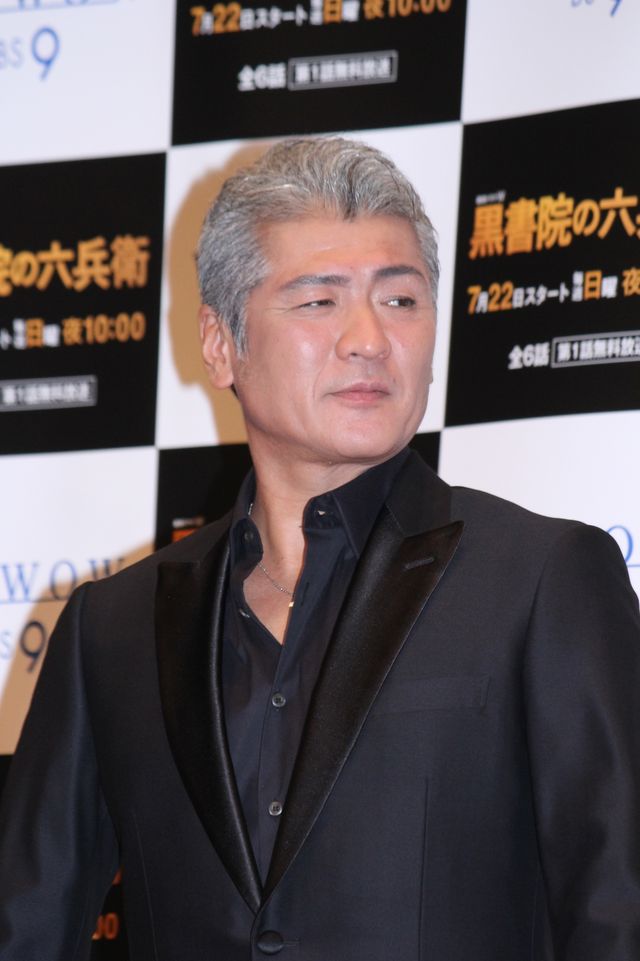 吉川晃司＆上地雄輔「連続ドラマW　黒書院の六兵衛」完成披露で仲良しトーク！（6枚目）