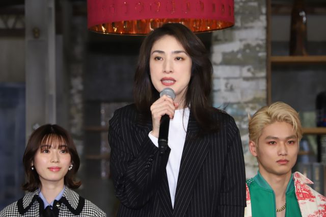 天海祐希、松下洸平ら登壇！ドラマ「合理的にあり得ない～探偵・上水流涼子の解明～」制作発表会見（7枚目）