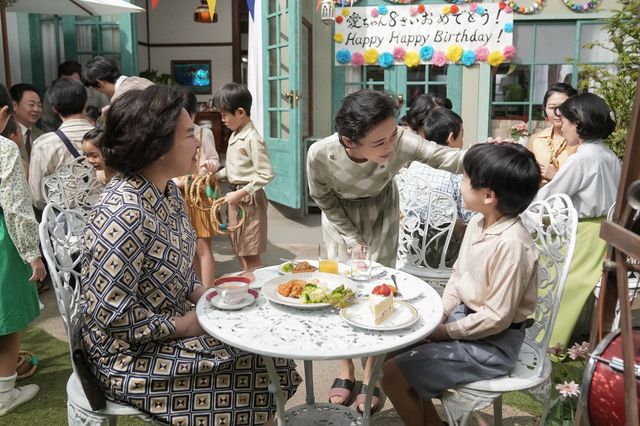 引っ越しから5年、愛子8歳の誕生会で…「ブギウギ」第113回の場面写真：フォトギャラリー