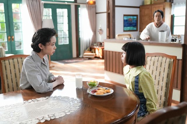 引っ越しから5年、愛子8歳の誕生会で…「ブギウギ」第113回の場面写真（5枚目）