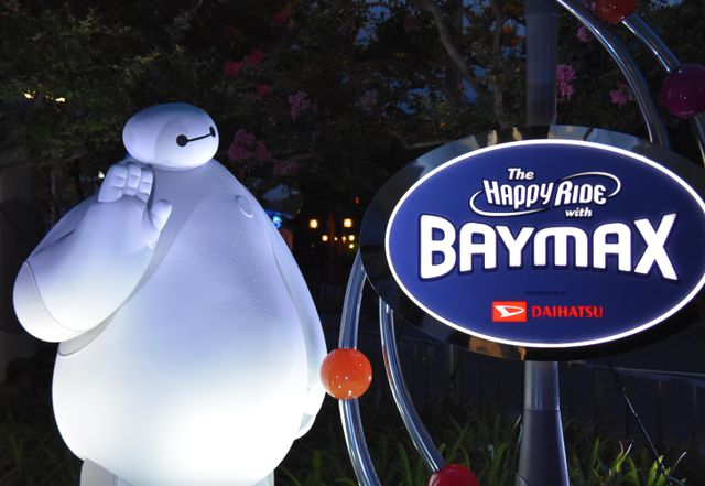 ベイマックスが入口でお出迎え！TDL「ベイマックスのハッピーライド」：フォトギャラリー
