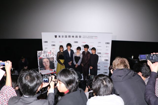 ちょっぴりセクシーな石橋杏奈＆笑顔がステキな松岡茉優！『勝手にふるえてろ』東京国際映画祭会見（3枚目）