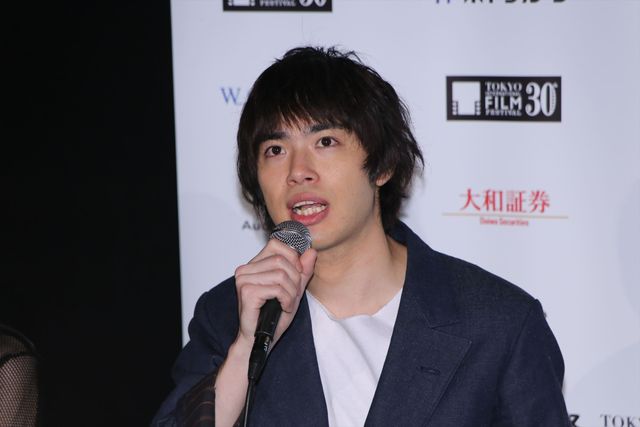 ちょっぴりセクシーな石橋杏奈＆笑顔がステキな松岡茉優！『勝手にふるえてろ』東京国際映画祭会見（4枚目）