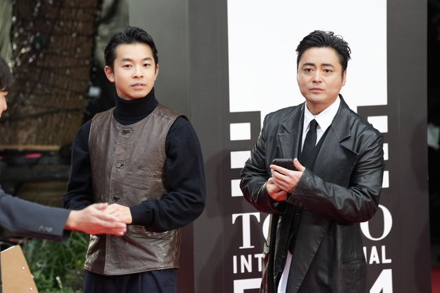 『十一人の賊軍』山田孝之＆仲野太賀ら"賊軍"がレッドカーペットに登場！（5枚目）