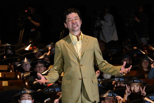 “ライデン”浅野忠信、『モータルコンバット』新作引っ提げ凱旋！渾身の決めポーズ披露：フォトギャラリー