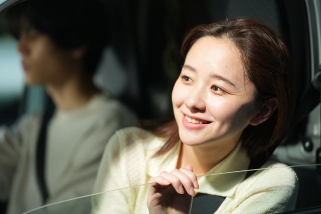 切なすぎる…堀田真由＆萩原利久「たとえあなたを忘れても」初回場面写真（4枚目）