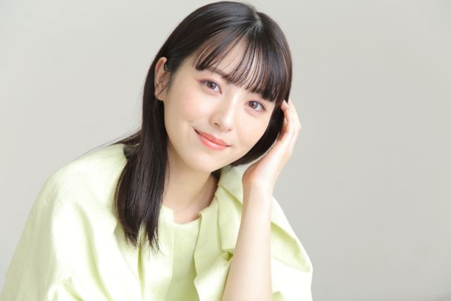 浜辺美波、春っぽい！朝ドラ「らんまん」撮り下ろしカット＜11枚＞（6枚目）