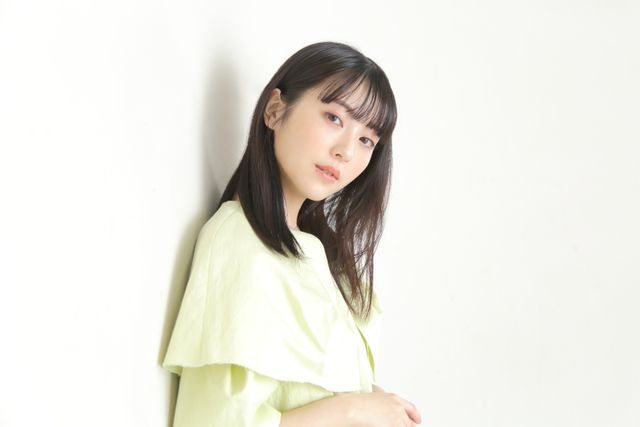 浜辺美波、春っぽい！朝ドラ「らんまん」撮り下ろしカット＜11枚＞（10枚目）