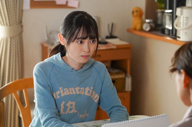 悩む鶴田（足立英）は由良（吉谷彩子）に相談…「舞いあがれ！」第21回の場面写真（4枚目）