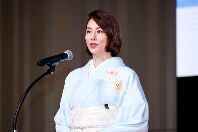 米倉涼子、艶やかな着物姿で開幕宣言！＜フランス映画祭オープニングセレモニー＞（2枚目）