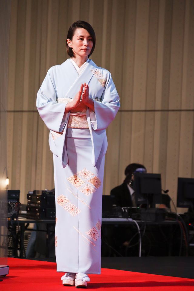 米倉涼子、艶やかな着物姿で開幕宣言！＜フランス映画祭オープニングセレモニー＞（8枚目）