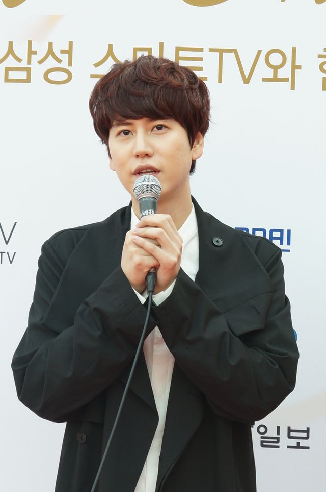 SUPER JUNIORキュヒョン、少女時代ジェシカ、人気スター賞を受賞！＜韓国JPICTURES＞（2枚目）