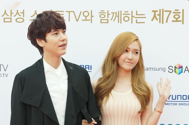 SUPER JUNIORキュヒョン、少女時代ジェシカ、人気スター賞を受賞！＜韓国JPICTURES＞（4枚目）