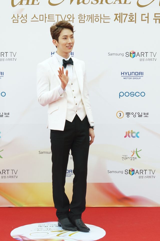 SUPER JUNIORキュヒョン、少女時代ジェシカ、人気スター賞を受賞！＜韓国JPICTURES＞（7枚目）