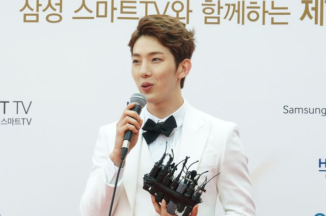 SUPER JUNIORキュヒョン、少女時代ジェシカ、人気スター賞を受賞！＜韓国JPICTURES＞（8枚目）