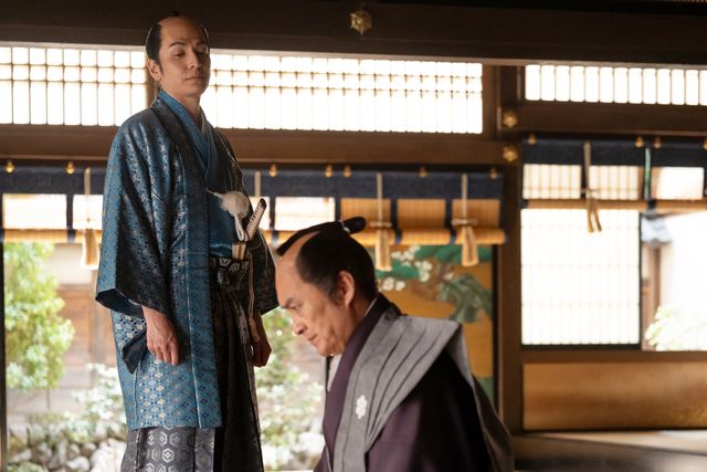 歌麿（染谷将太）の肩を抱く蔦重（横浜流星）…大河ドラマ「べらぼう～蔦重栄華乃夢噺～」第20回（2枚目）