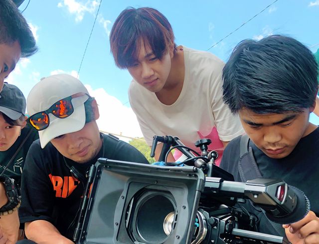 アバンティーズそらちぃ×東海オンエアてつや！映画『明日、キミのいない世界で』オフショット（2枚目）