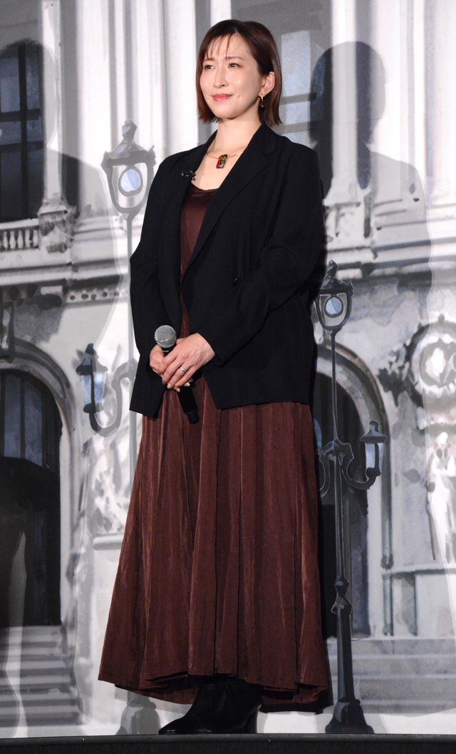 當真あみ＆嵐莉菜、まばゆい美しさ！早乙女太一、尾上松也、名塚佳織、谷口悟朗監督と『パリに咲くエトワール』完成披露（12枚目）