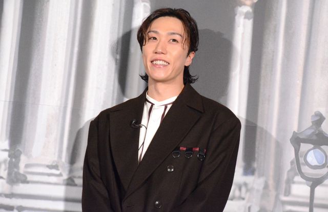 當真あみ＆嵐莉菜、まばゆい美しさ！早乙女太一、尾上松也、名塚佳織、谷口悟朗監督と『パリに咲くエトワール』完成披露（19枚目）