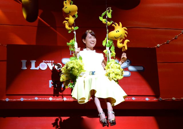 大好きなスヌーピーに笑顔のあっちゃん！フォトギャラリー（3枚目）