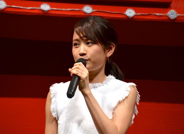 大好きなスヌーピーに笑顔のあっちゃん！フォトギャラリー（10枚目）