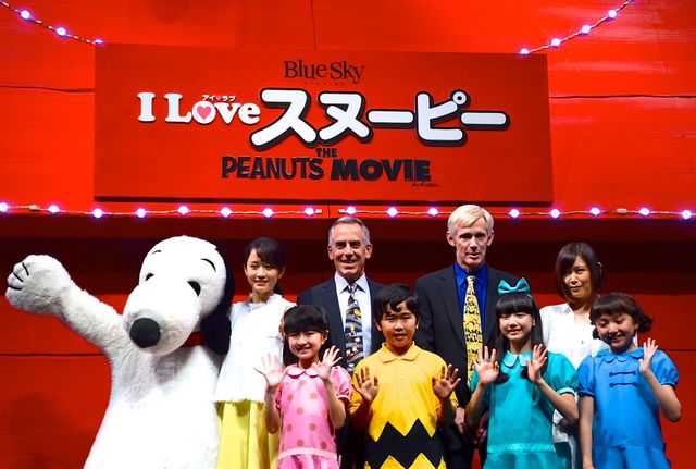 大好きなスヌーピーに笑顔のあっちゃん！フォトギャラリー（12枚目）