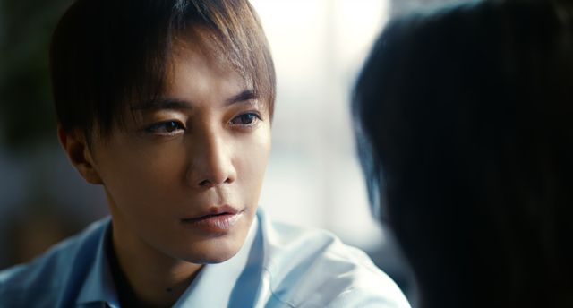 成宮寛貴、魅惑の殺人鬼が話題！ABEMAオリジナルドラマ「死ぬほど愛して」場面写真（14枚目）