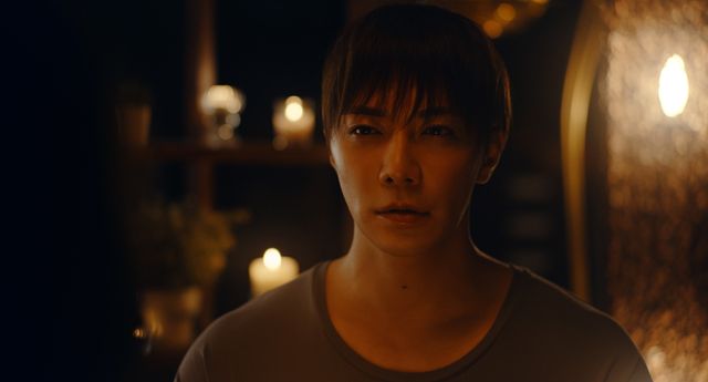 成宮寛貴、魅惑の殺人鬼が話題！ABEMAオリジナルドラマ「死ぬほど愛して」場面写真（20枚目）