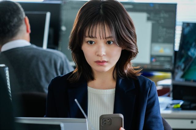 成宮寛貴、魅惑の殺人鬼が話題！ABEMAオリジナルドラマ「死ぬほど愛して」場面写真（26枚目）