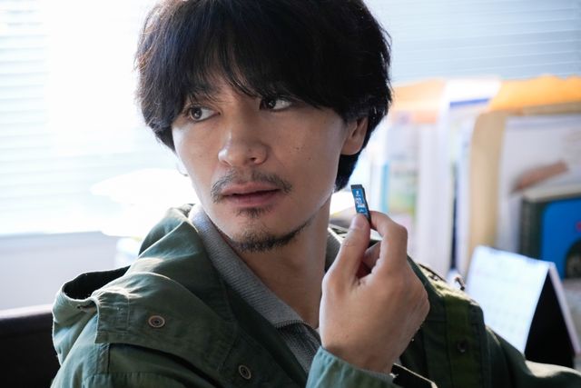成宮寛貴、魅惑の殺人鬼が話題！ABEMAオリジナルドラマ「死ぬほど愛して」場面写真（29枚目）